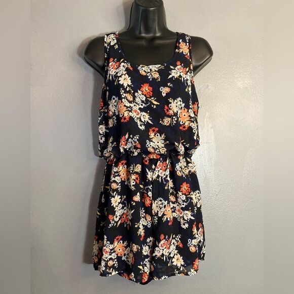 Xhilaration navy blue floral sleeveless romper - Picture 1 of 7